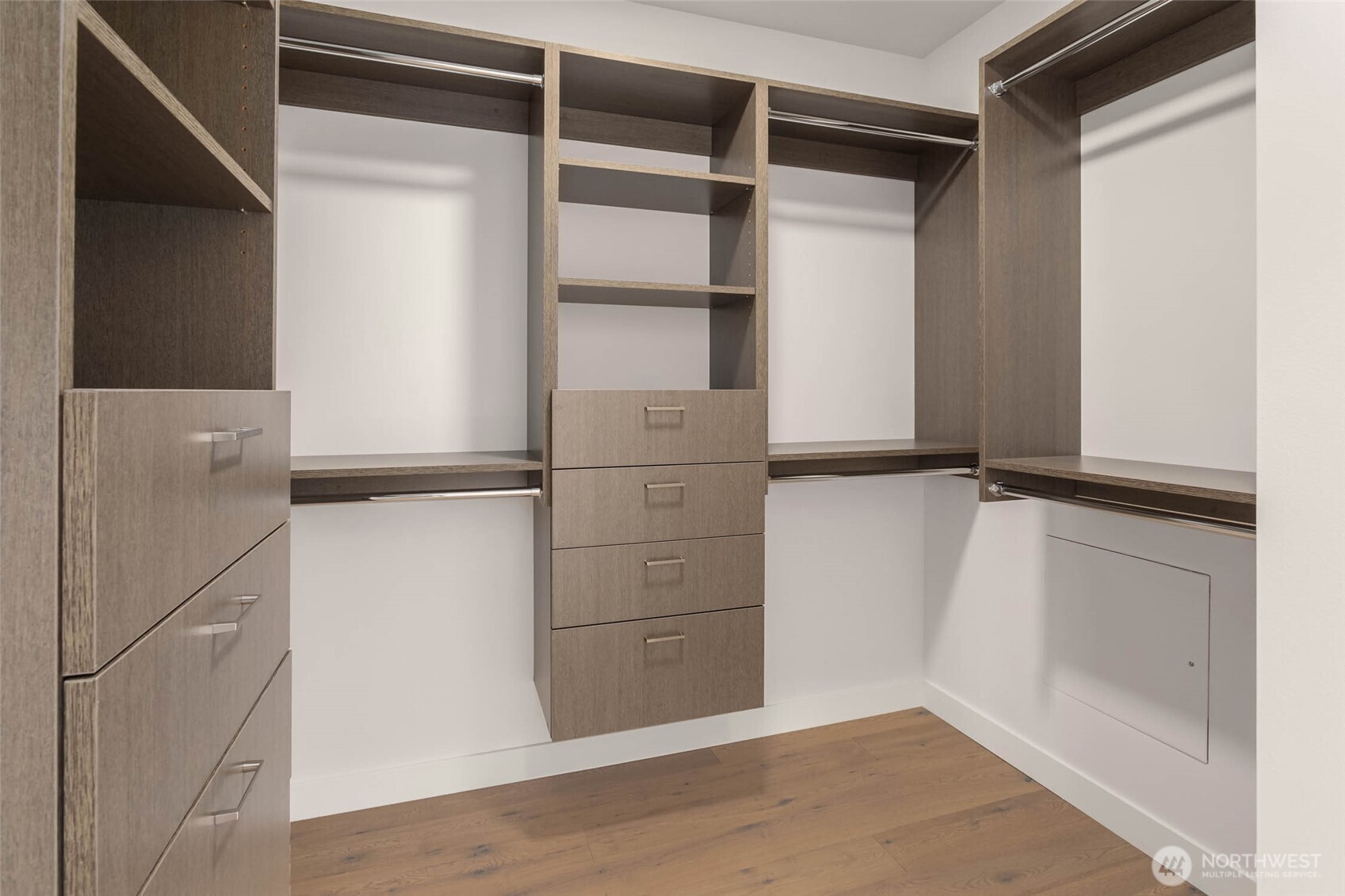 2510 6th Avenue #3705, Seattle, WA 98121