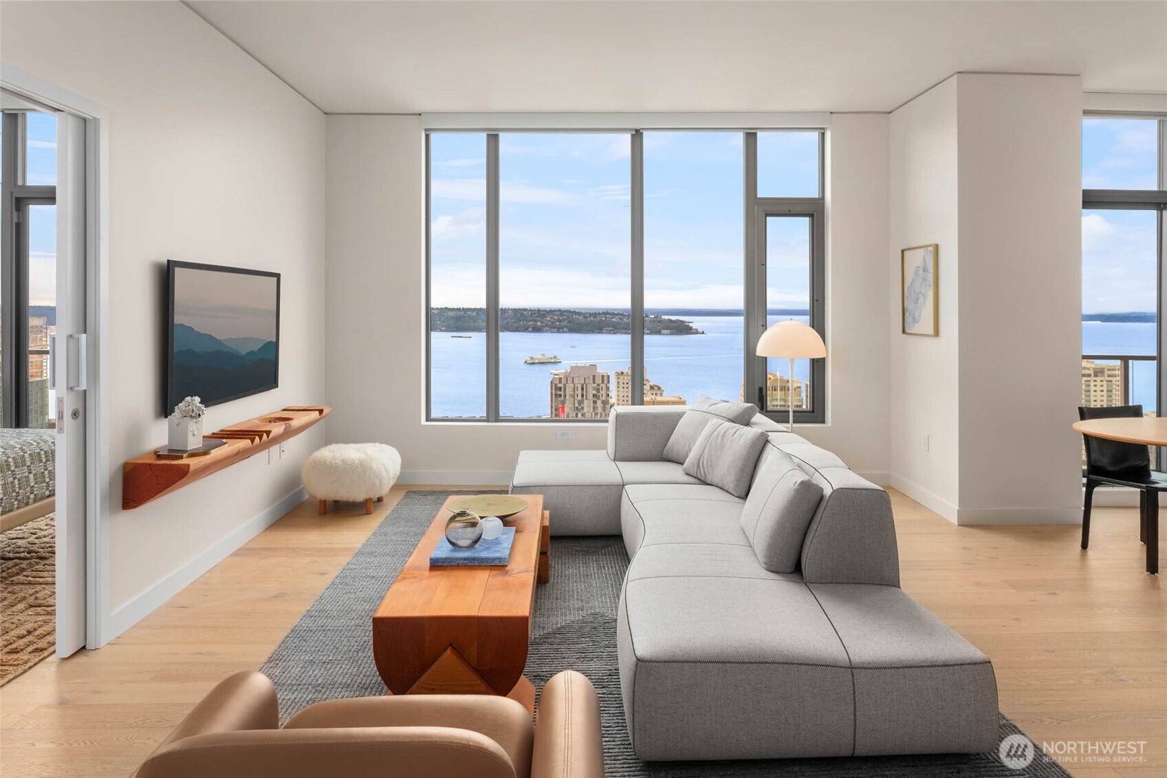 2510 6th Avenue #3705, Seattle, WA 98121