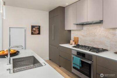 2510 6th Avenue #3705, Seattle, WA 98121 - Photo 10