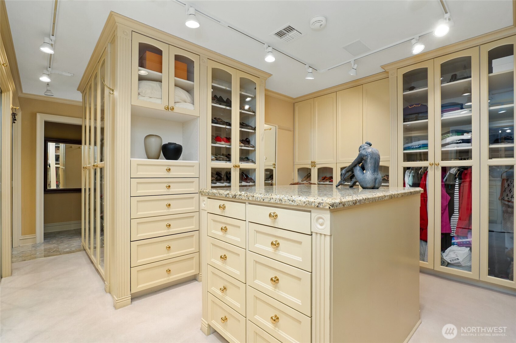 101 99th Avenue NE #301, Bellevue, WA 98004