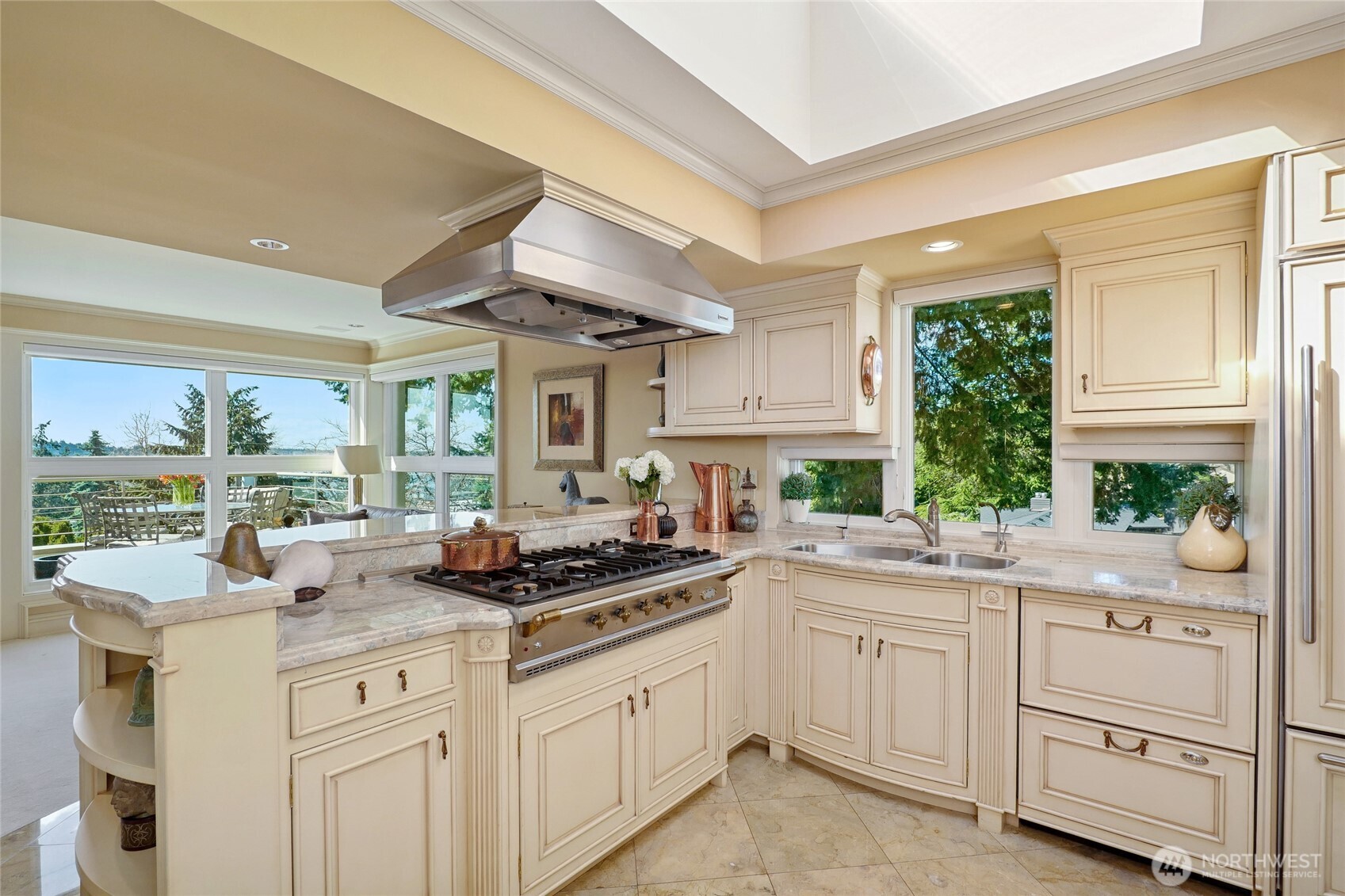 101 99th Avenue NE #301, Bellevue, WA 98004