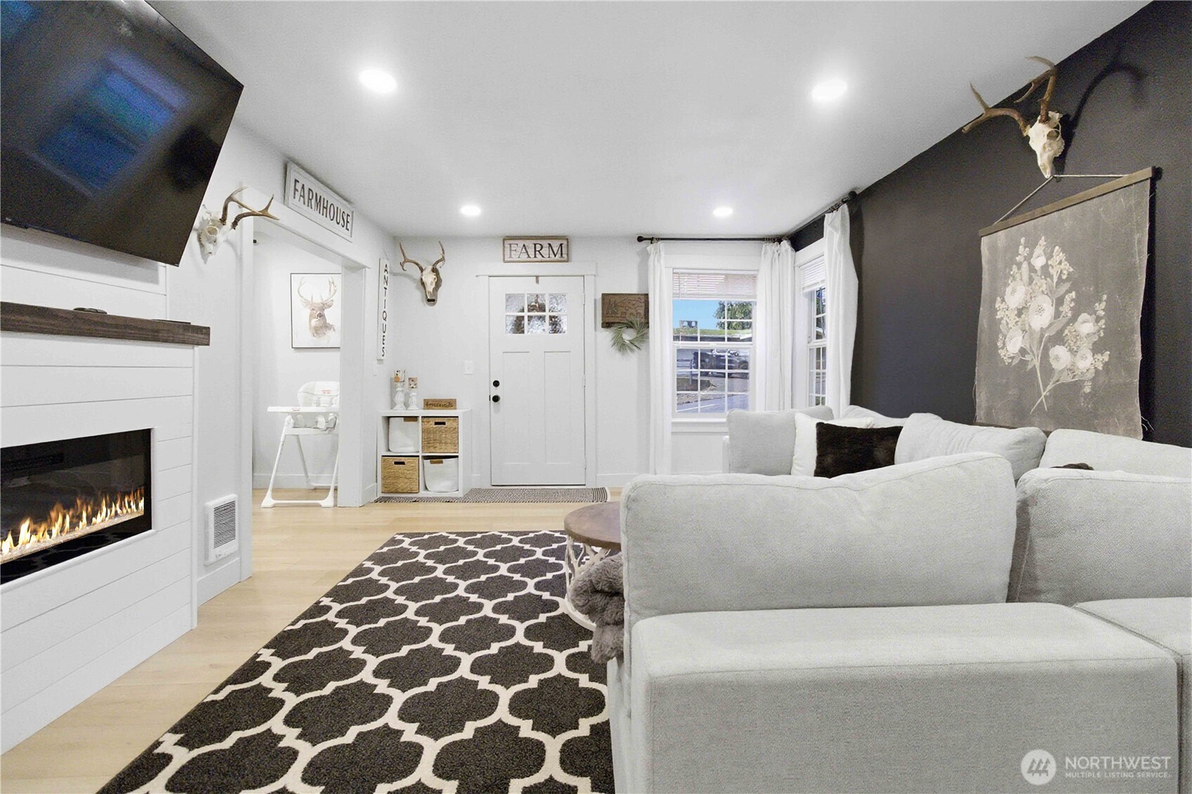 2405 Sunrise Street , Kelso, WA 98626