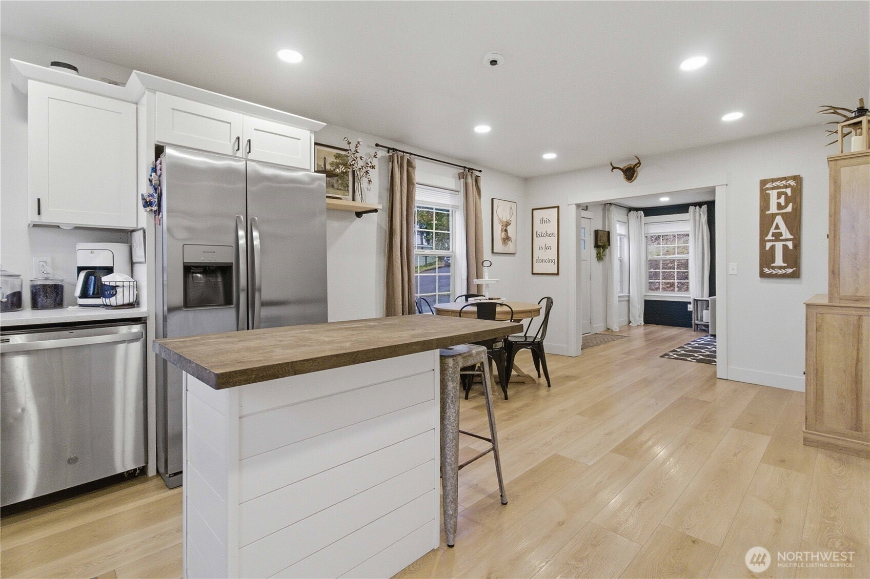 2405 Sunrise Street , Kelso, WA 98626