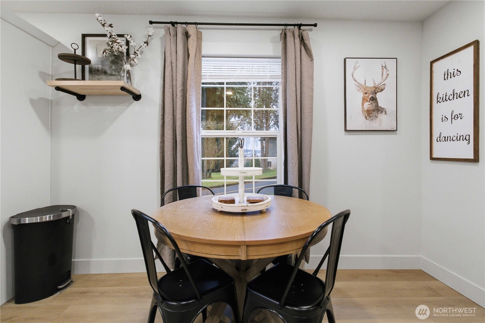 2405 Sunrise Street , Kelso, WA 98626