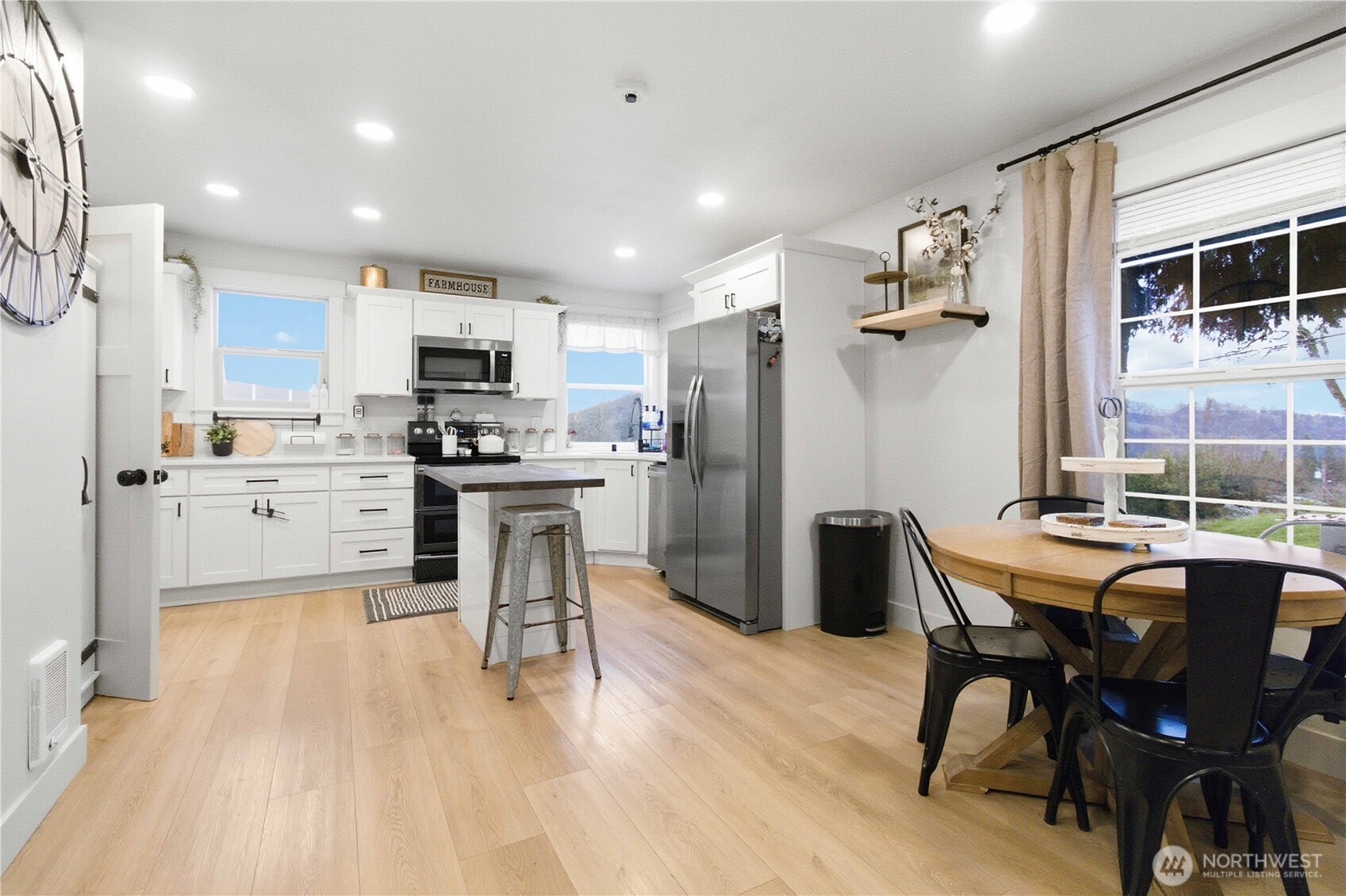 2405 Sunrise Street , Kelso, WA 98626