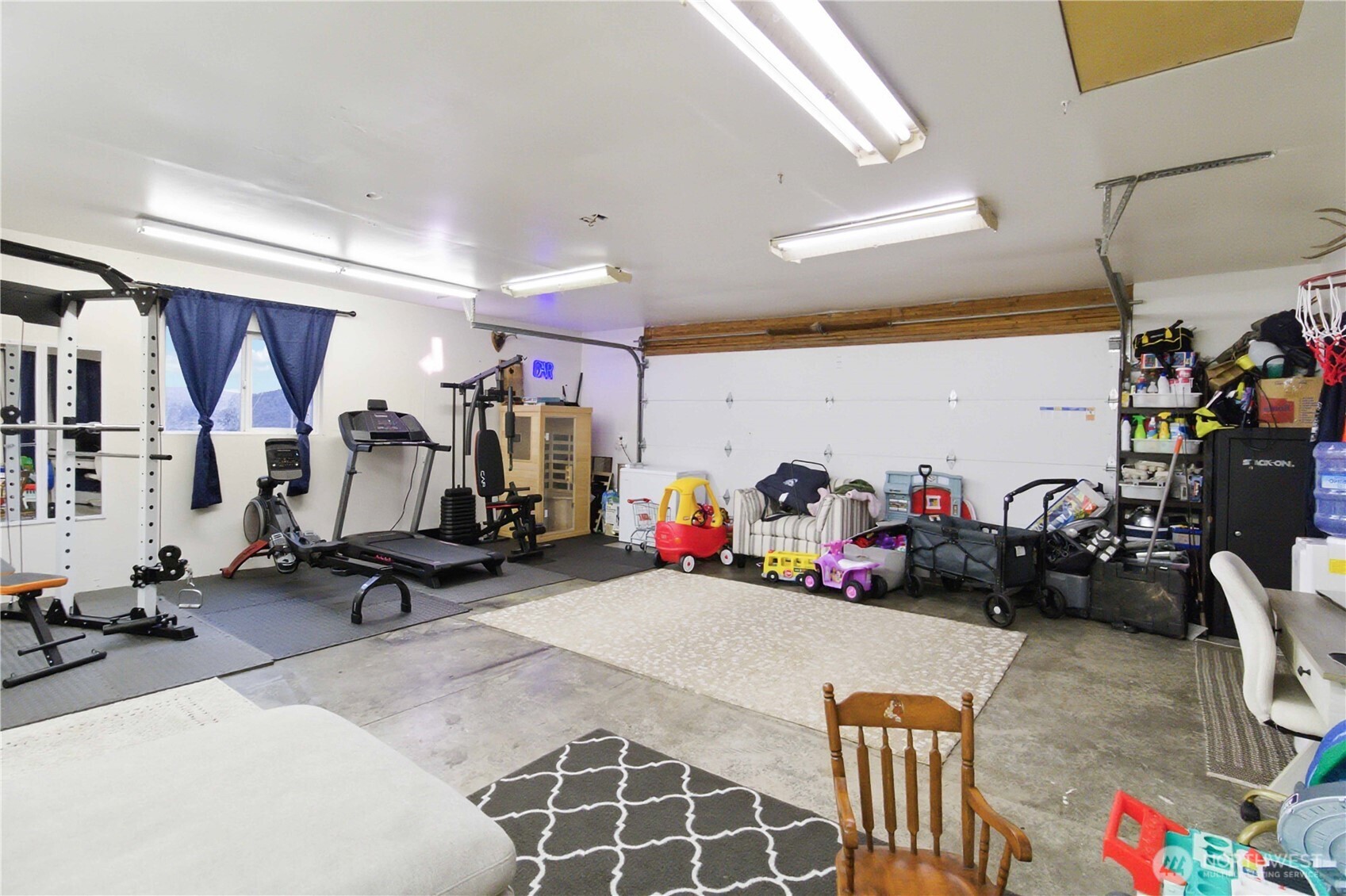 2405 Sunrise Street , Kelso, WA 98626