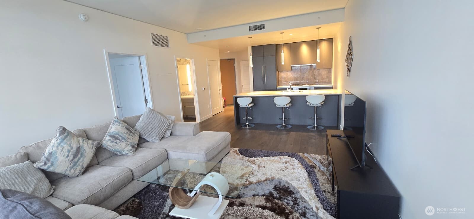 2510 6th Avenue #2501, Seattle, WA 98121