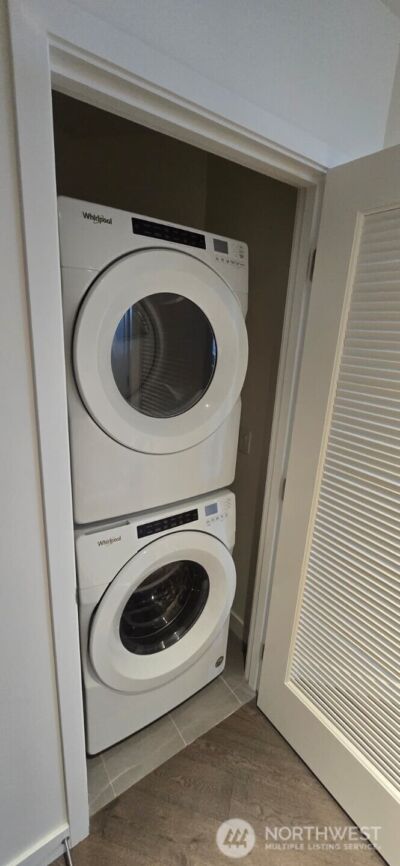 2510 6th Avenue #2501, Seattle, WA 98121 - Photo 6