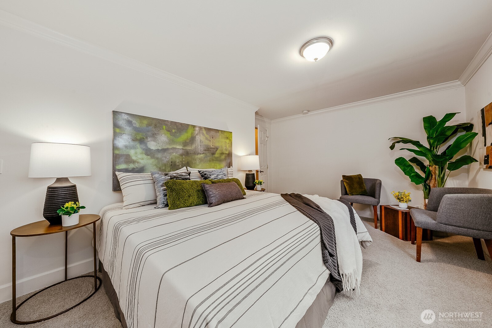 15863 15th Avenue NE, Shoreline, WA 98155