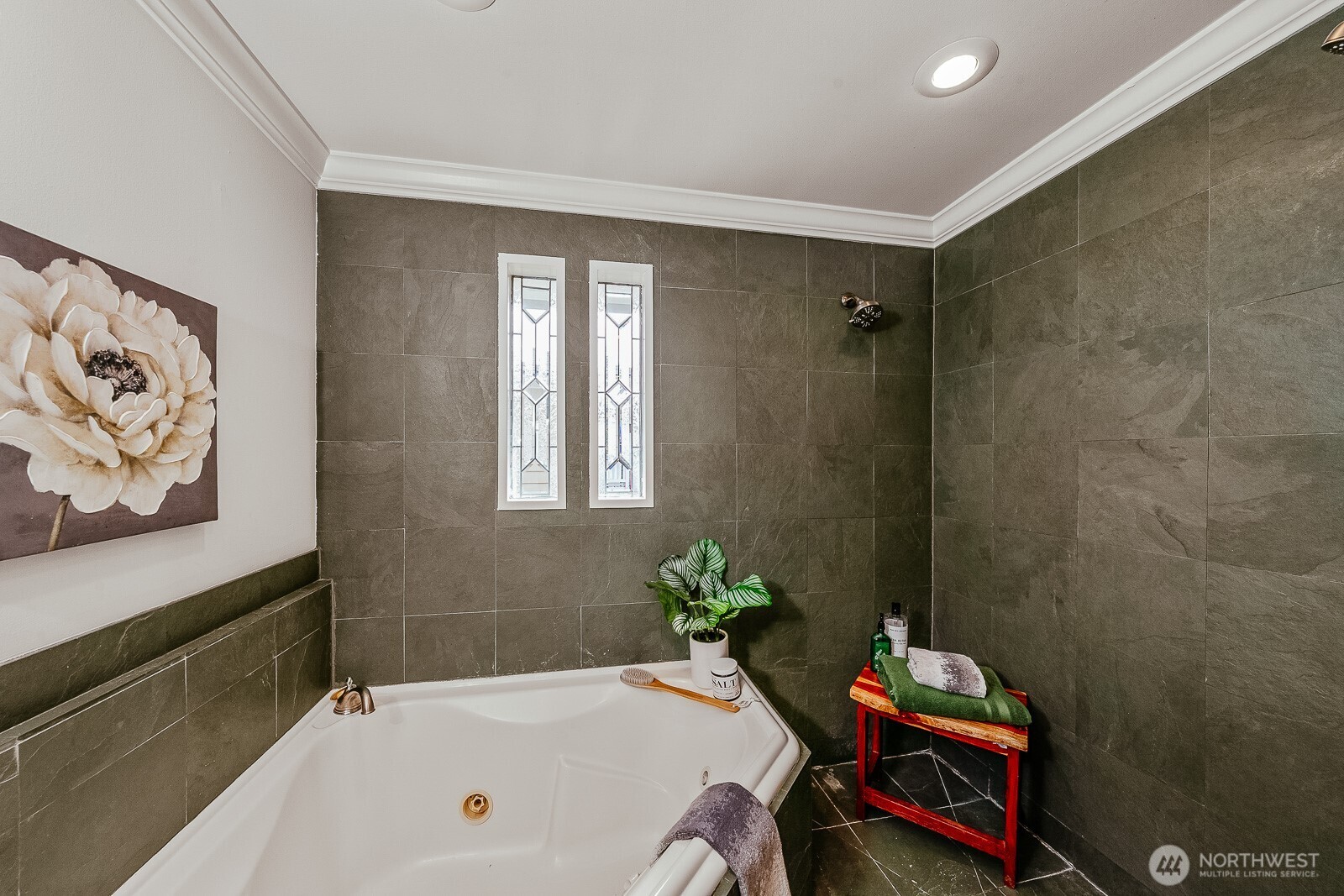 15863 15th Avenue NE, Shoreline, WA 98155