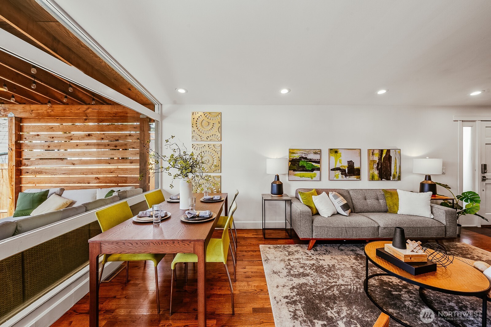 15863 15th Avenue NE, Shoreline, WA 98155