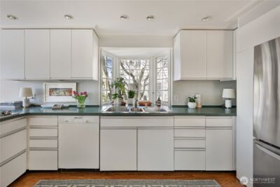 901 11th Avenue E, Seattle, WA 98102 - Photo 15