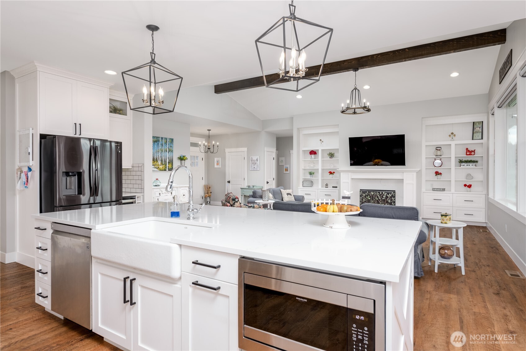 213 Roman Road , Port Angeles, WA 98362