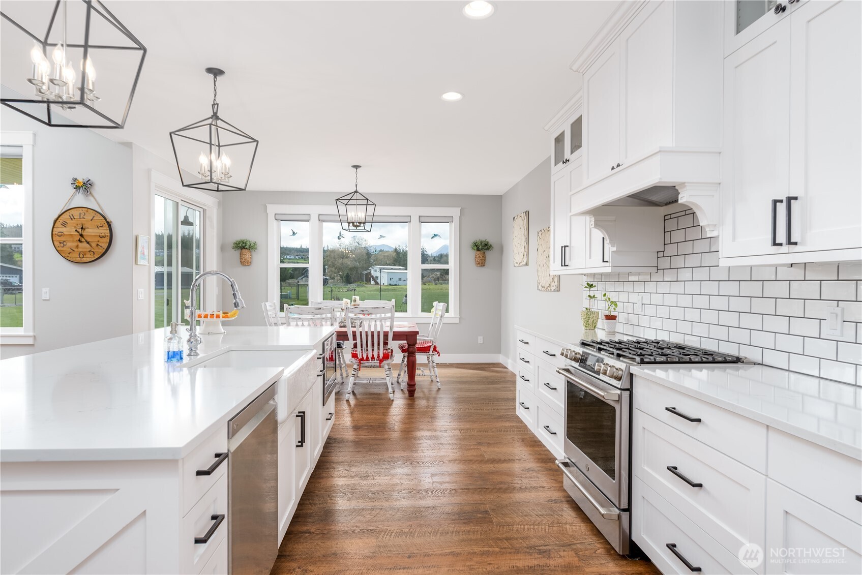 213 Roman Road , Port Angeles, WA 98362