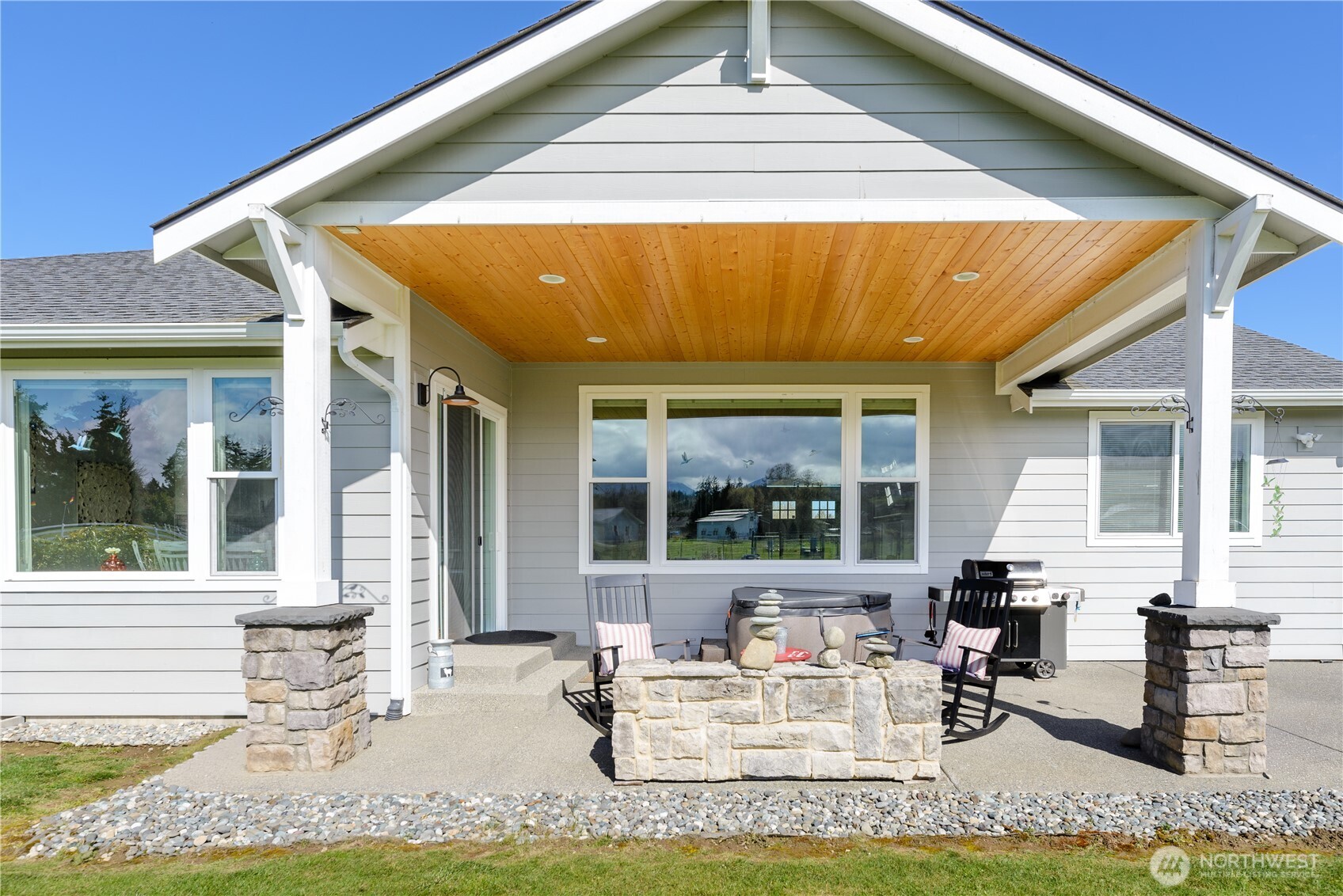 213 Roman Road , Port Angeles, WA 98362