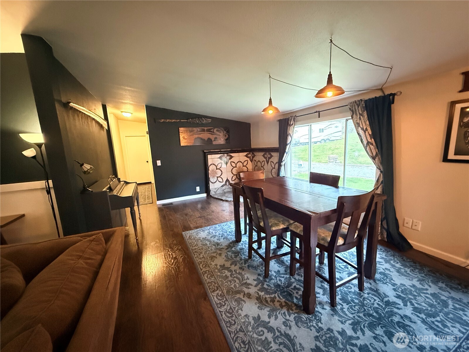 25411 96th Avenue E, Graham, WA 98338