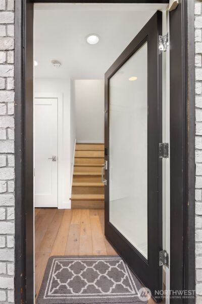 119 A 18th Avenue E, Seattle, WA 98122 - Photo 4