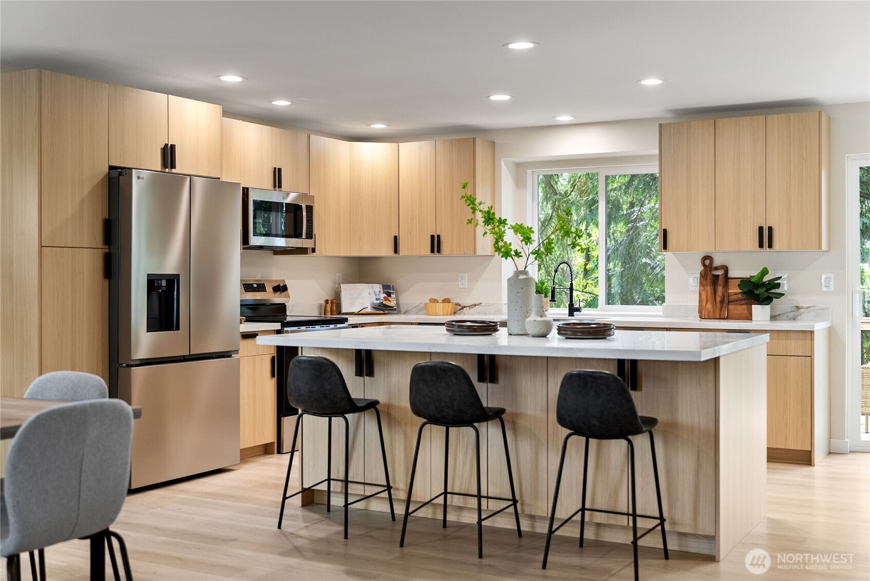 33343 12th Avenue SW, Federal Way, WA 98023