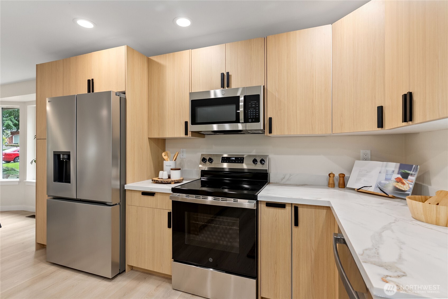 33343 12th Avenue SW, Federal Way, WA 98023