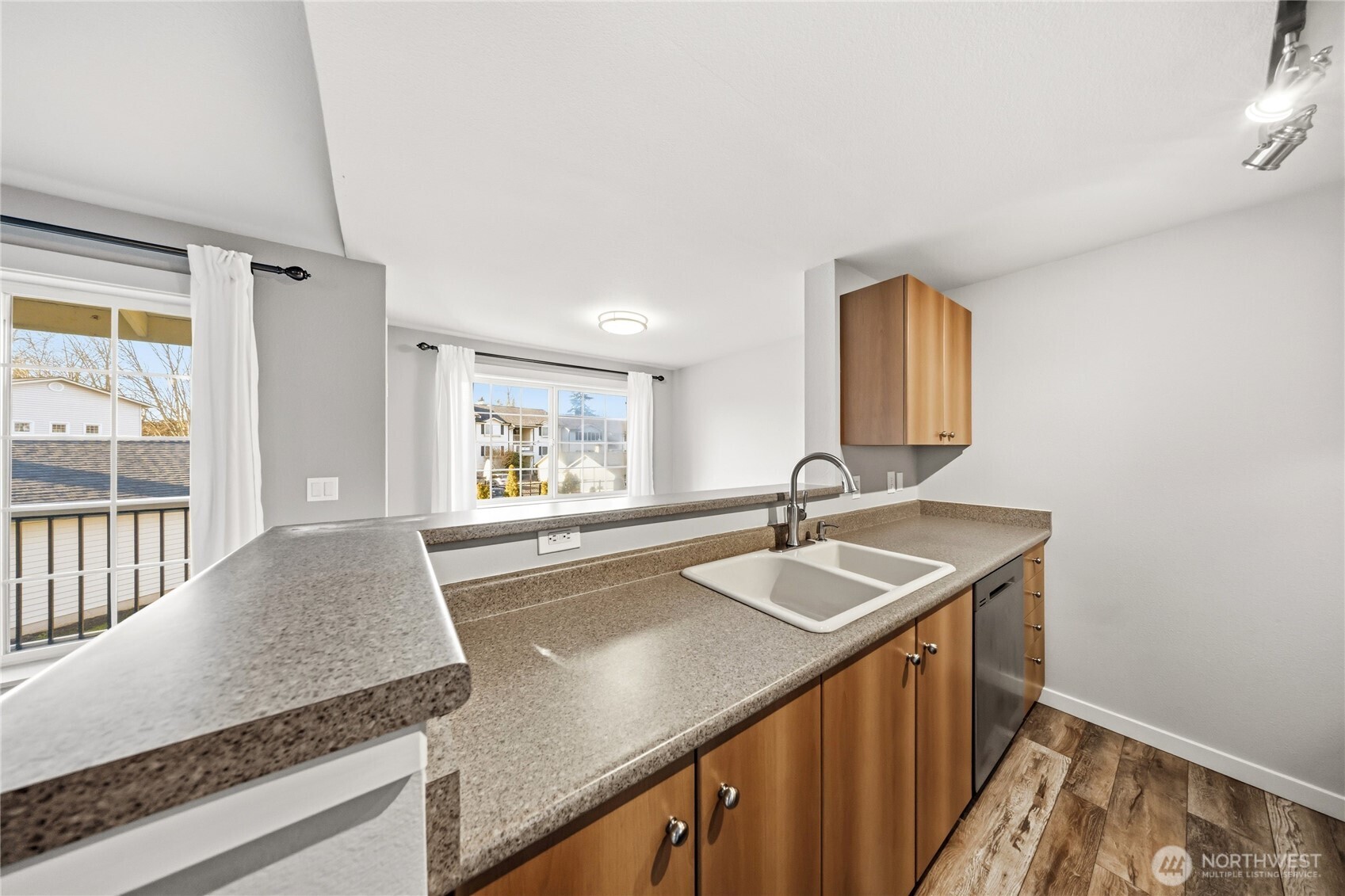 12404 E Gibson Road #G202, Everett, WA 98204