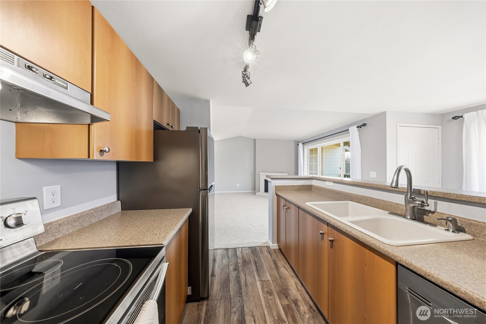 12404 E Gibson Road #G202, Everett, WA 98204