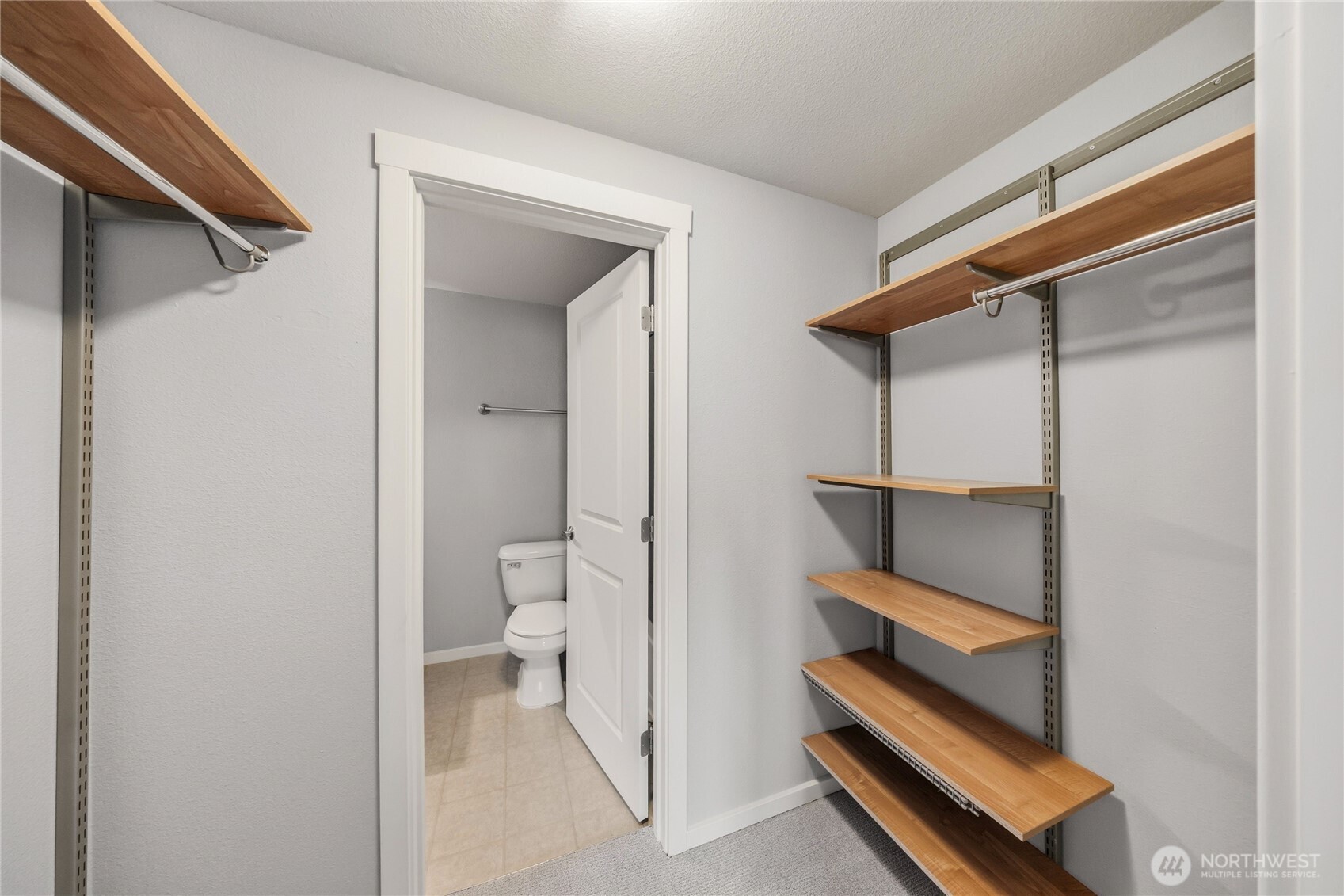 12404 E Gibson Road #G202, Everett, WA 98204