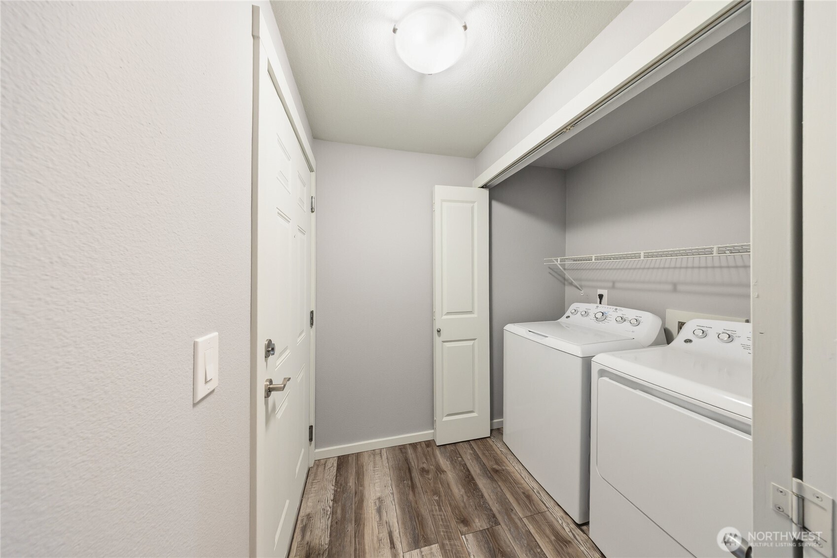 12404 E Gibson Road #G202, Everett, WA 98204