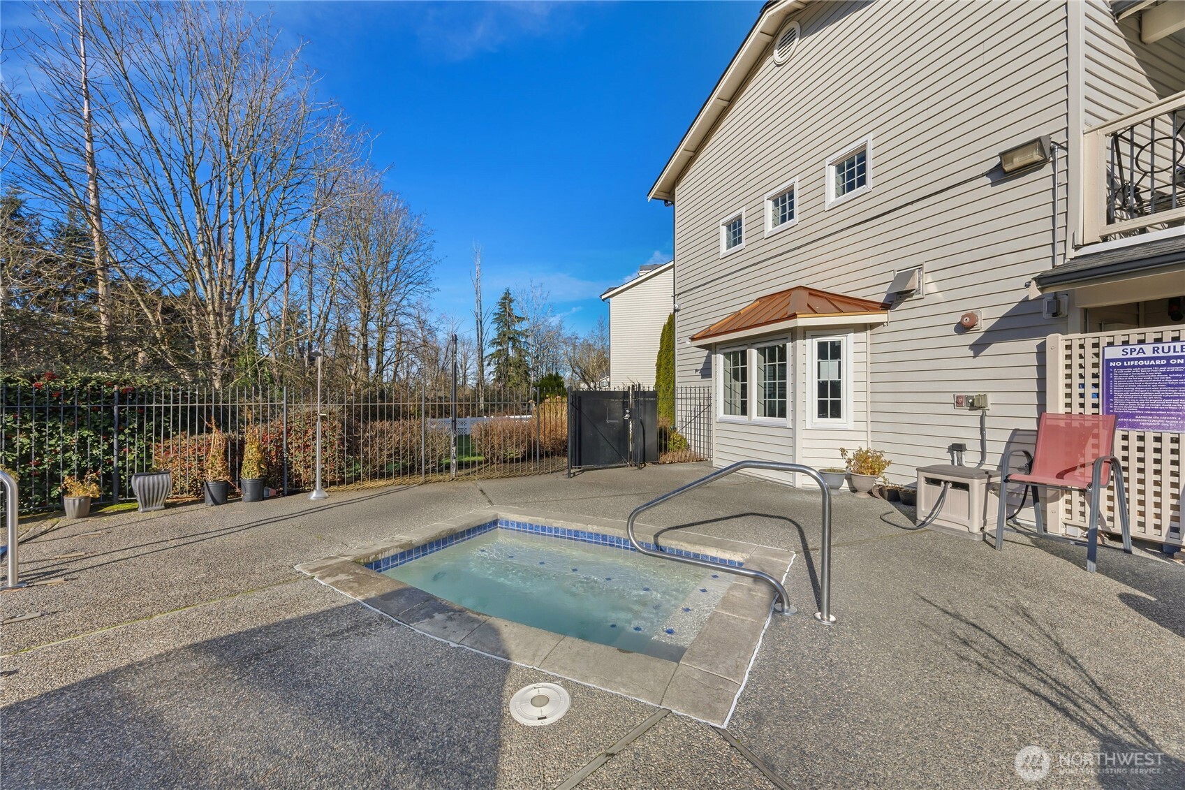 12404 E Gibson Road #G202, Everett, WA 98204