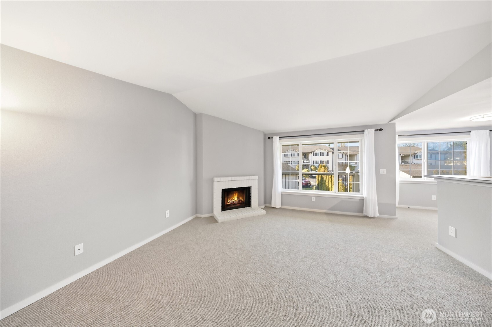 12404 E Gibson Road #G202, Everett, WA 98204