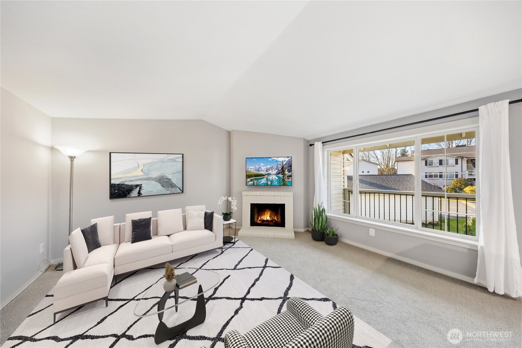 12404 E Gibson Road #G202, Everett, WA 98204