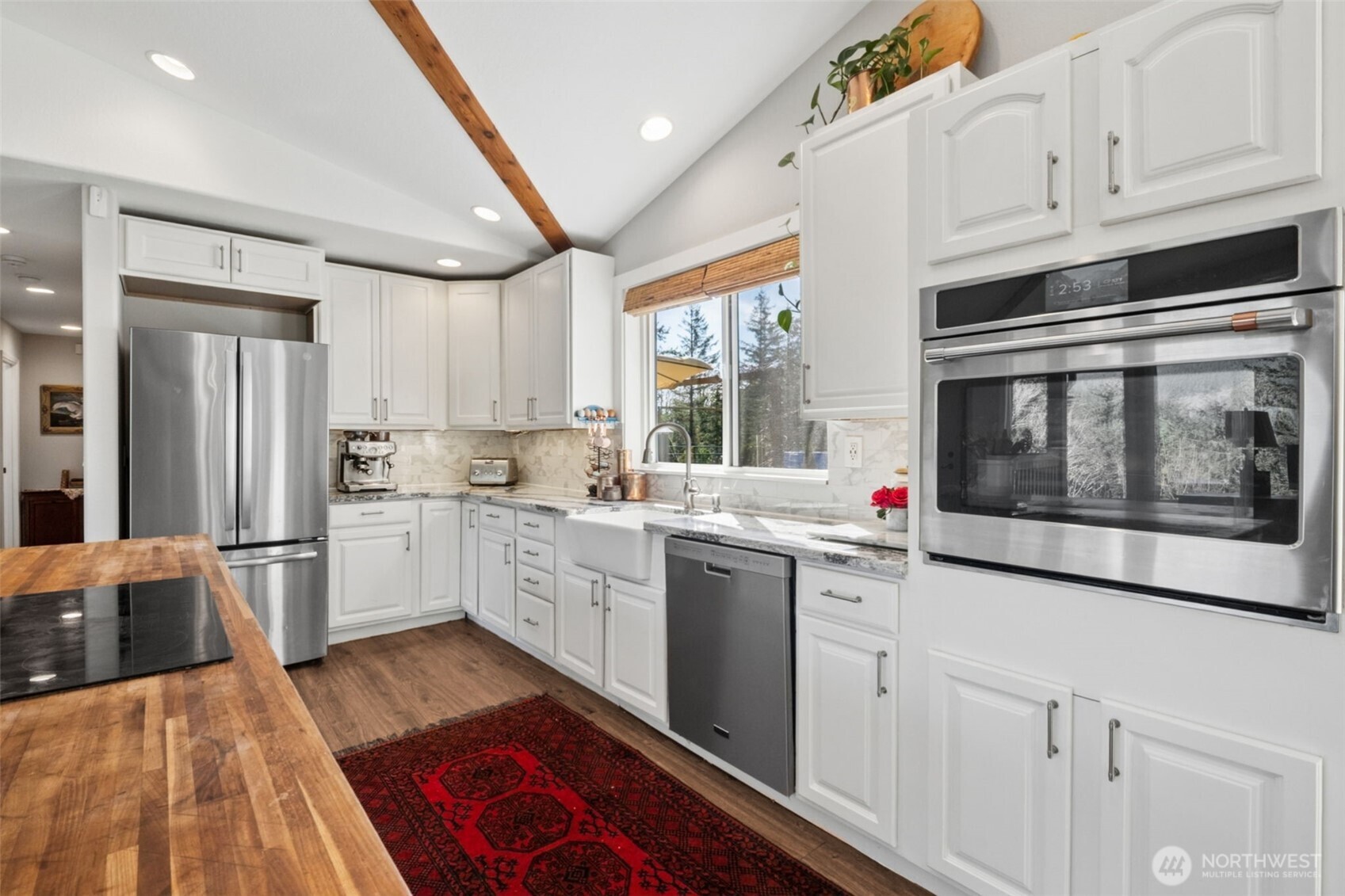 32707 349 Way SE, Ravensdale, WA 98051-9543