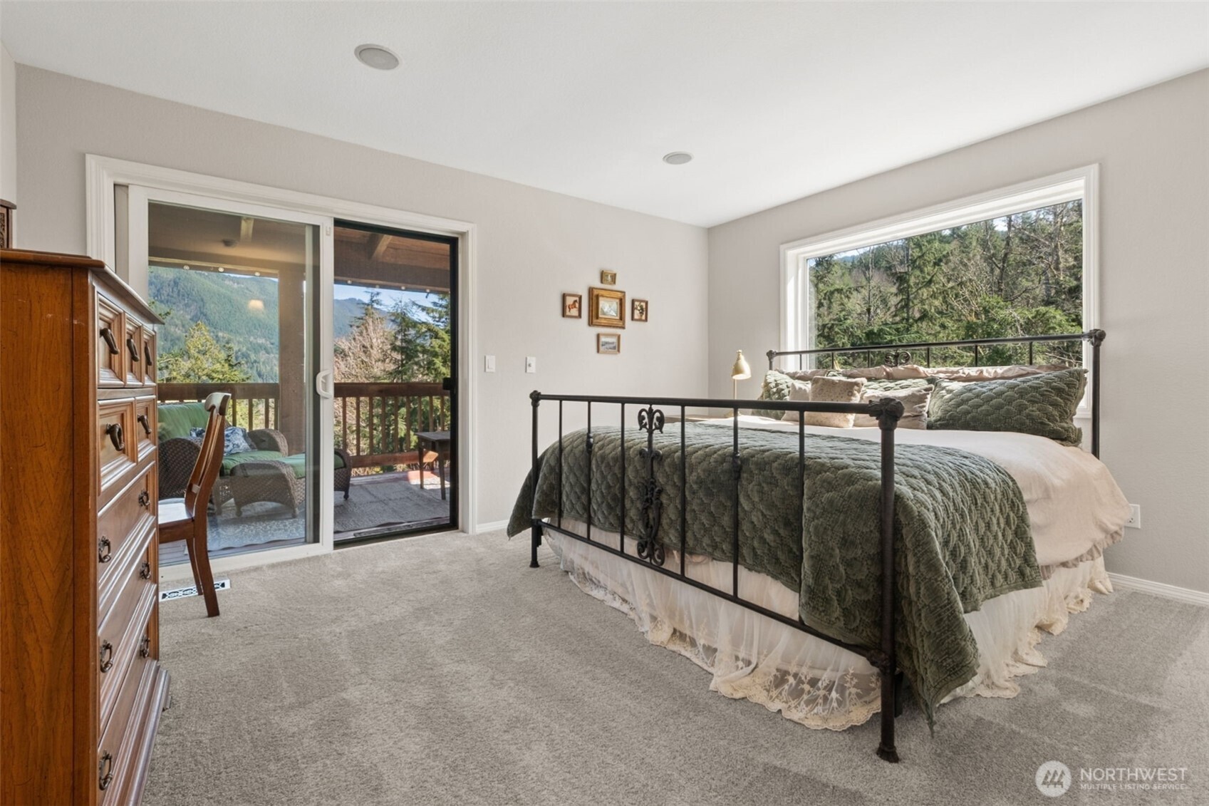 32707 349 Way SE, Ravensdale, WA 98051-9543