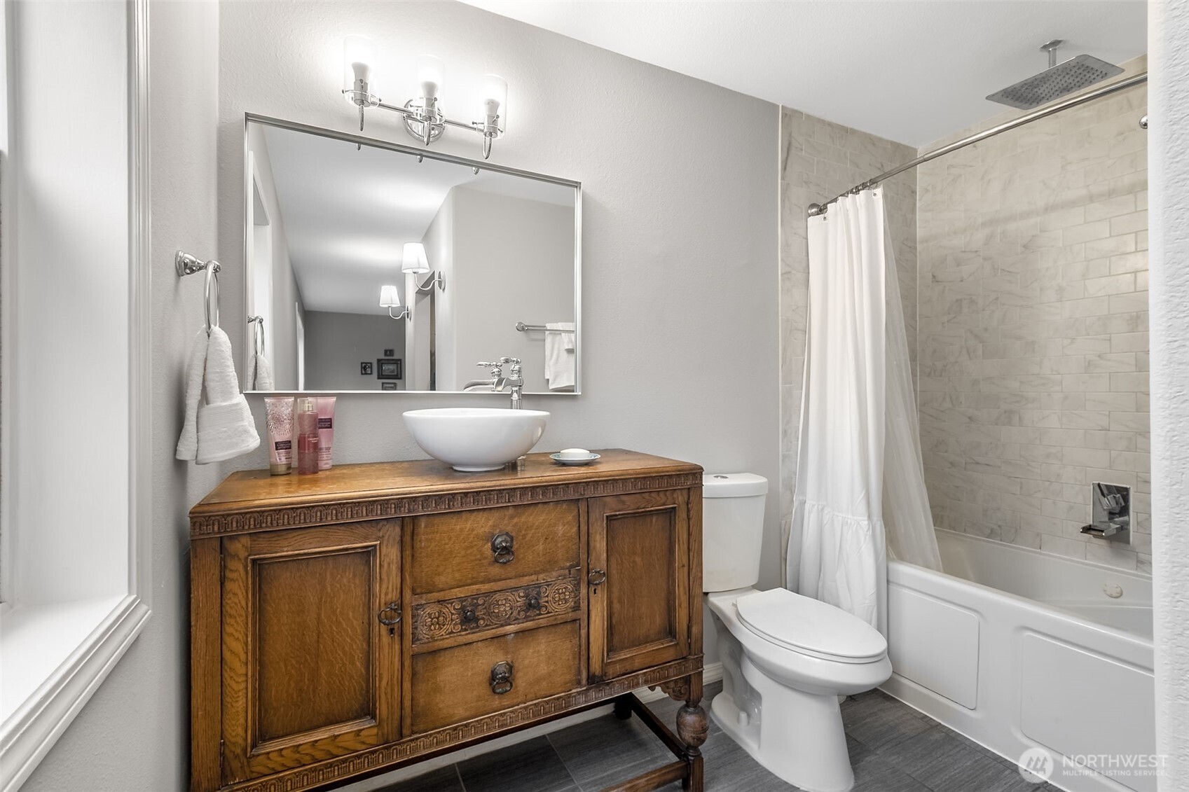 32707 349 Way SE, Ravensdale, WA 98051-9543