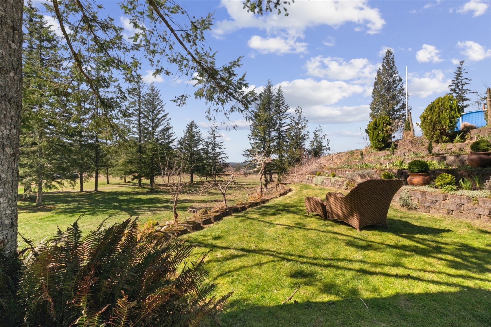 32707 349 Way SE, Ravensdale, WA 98051-9543