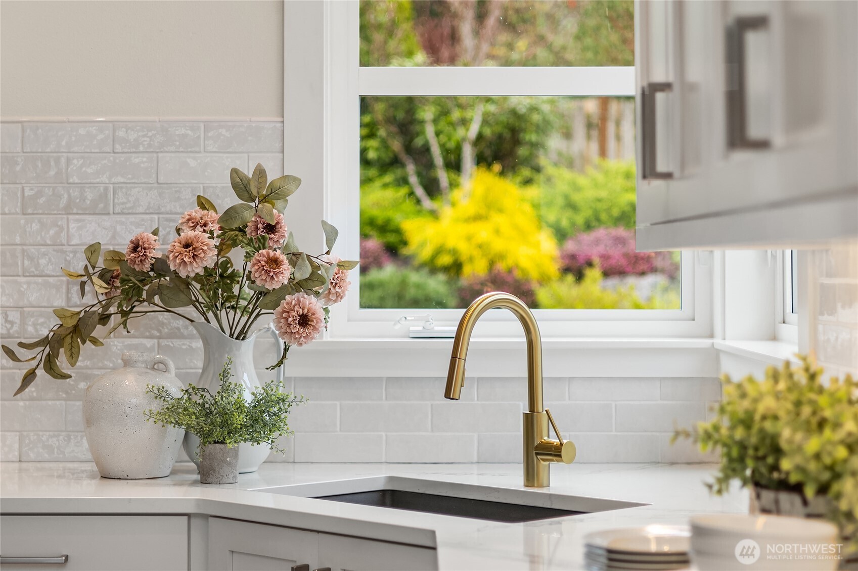 757 Village Circle NW, Bainbridge Island, WA 98110-1886