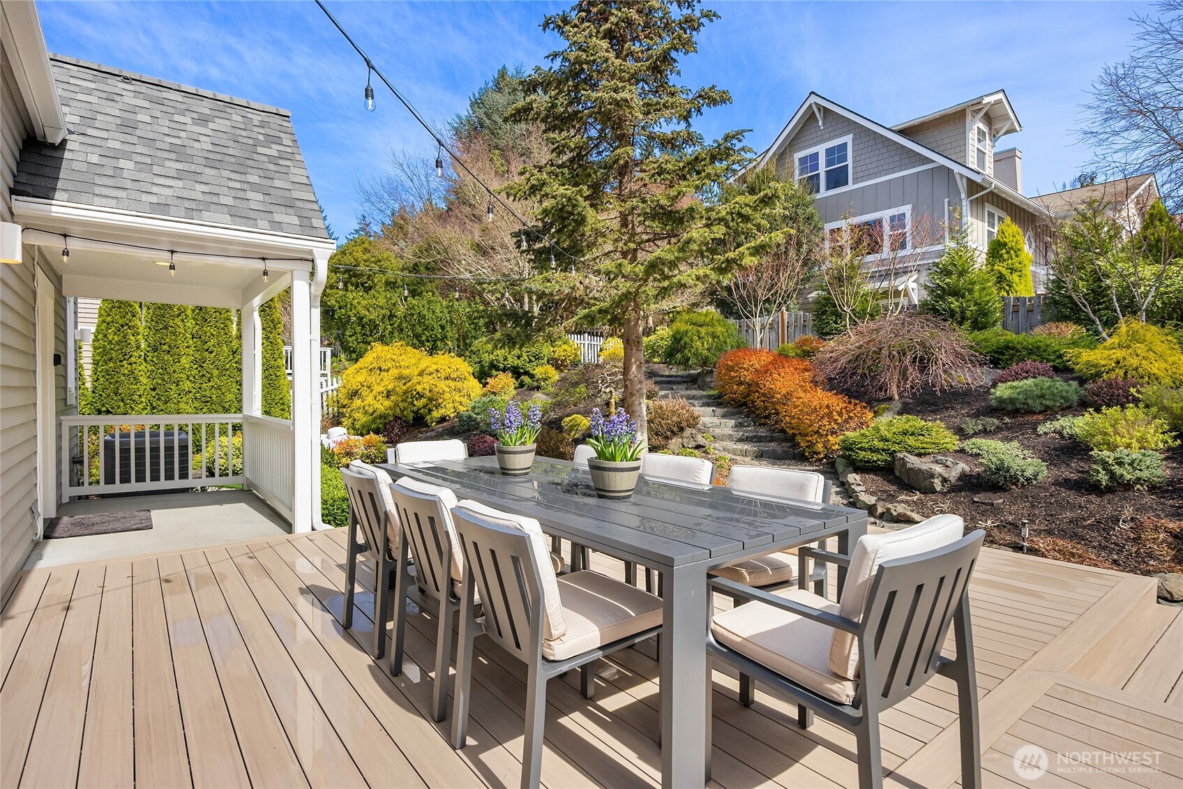 757 Village Circle NW, Bainbridge Island, WA 98110-1886