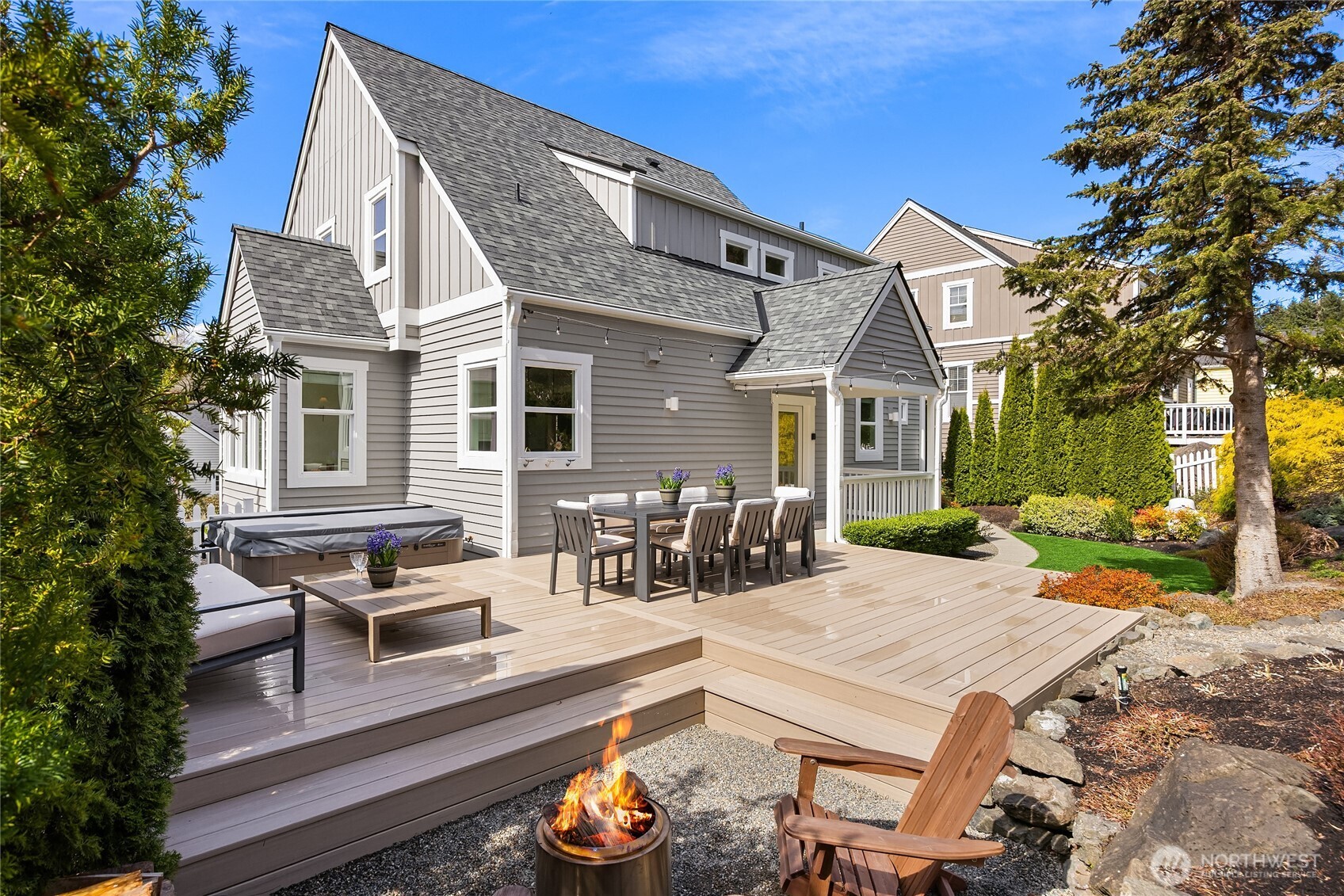 757 Village Circle NW, Bainbridge Island, WA 98110-1886