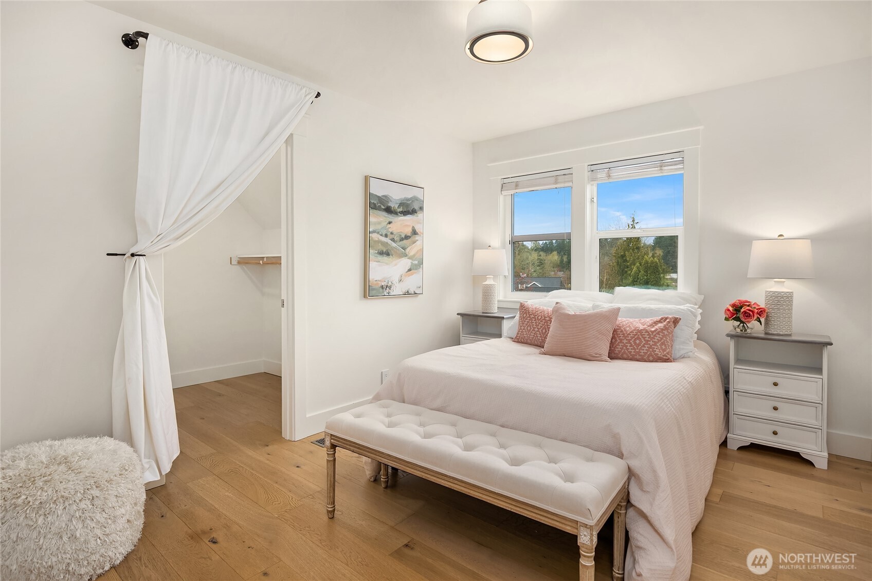 757 Village Circle NW, Bainbridge Island, WA 98110-1886