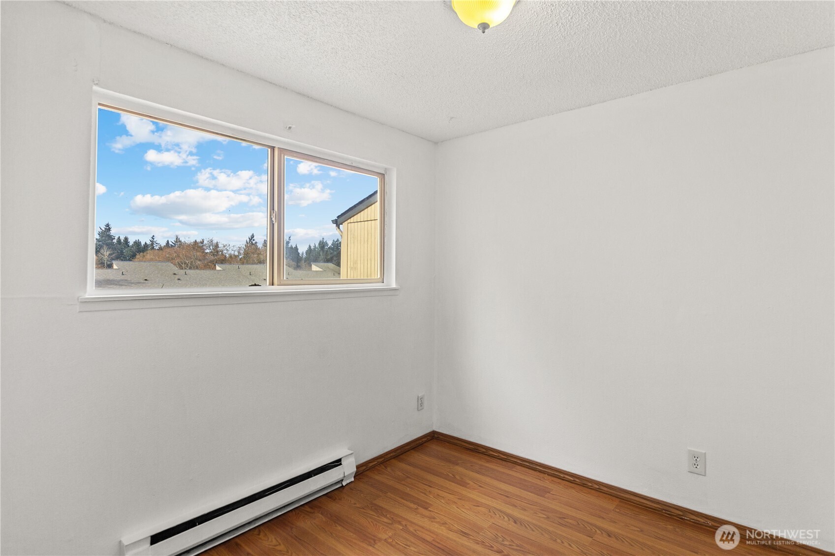 31003 14th Avenue S #E12, Federal Way, WA 98003