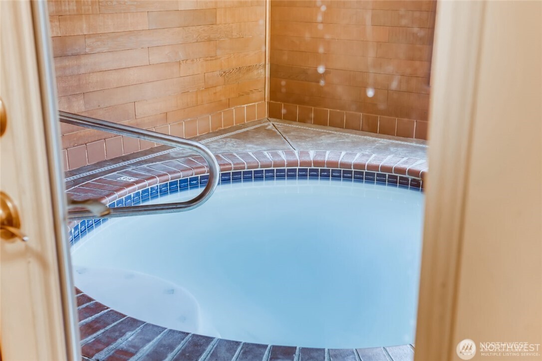 31003 14th Avenue S #E12, Federal Way, WA 98003