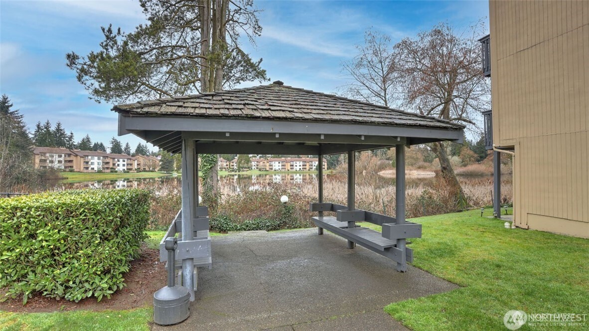 31003 14th Avenue S #E12, Federal Way, WA 98003