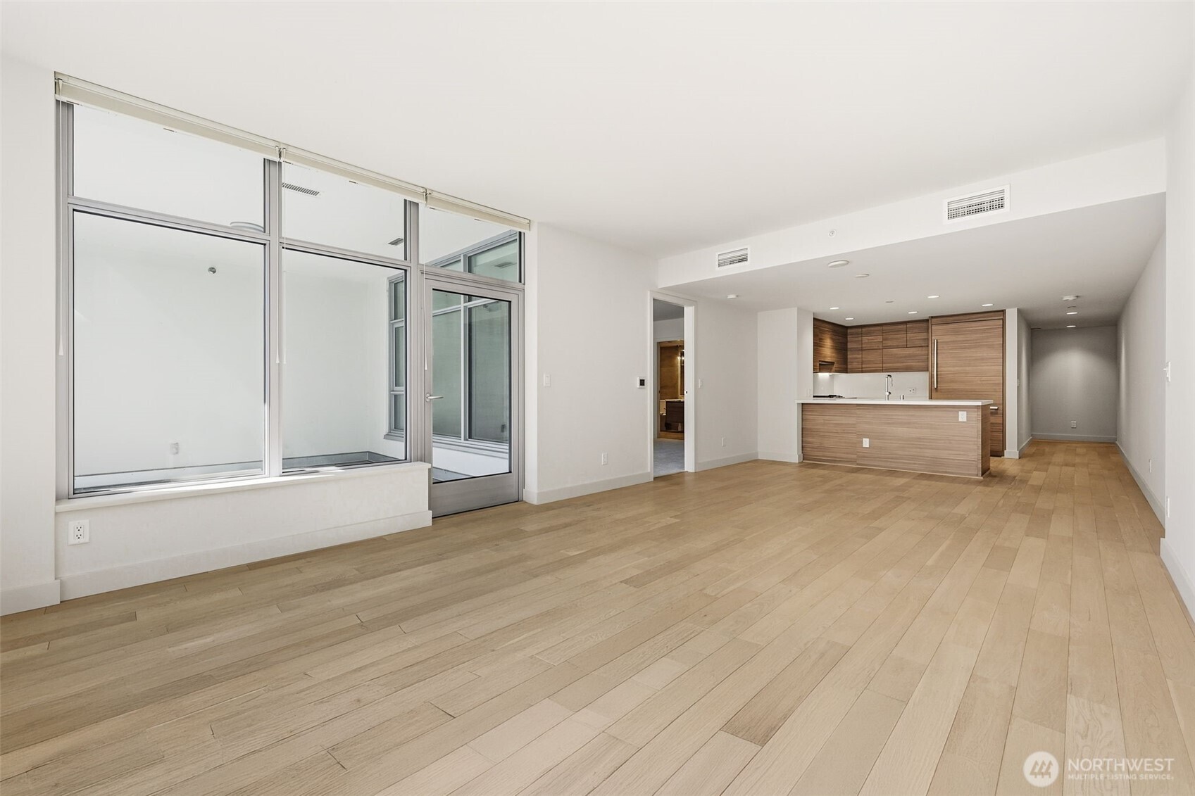 583 Battery Street #715N, Seattle, WA 98121