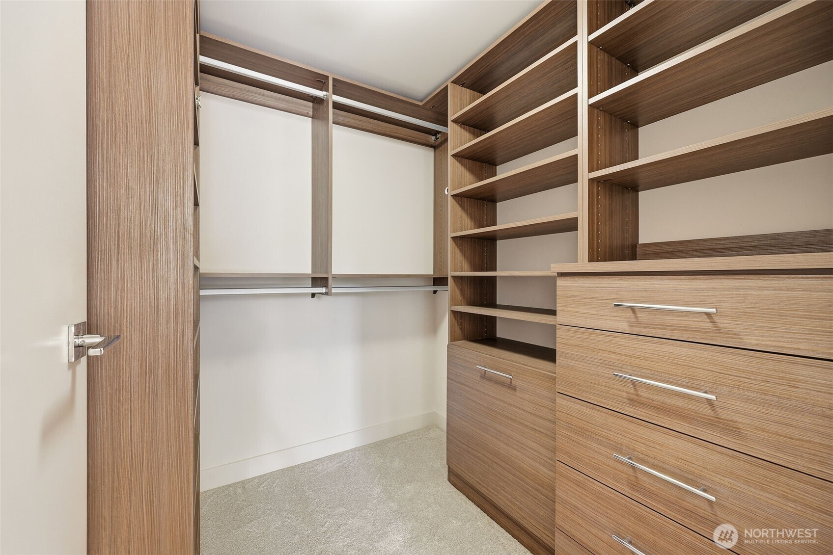 583 Battery Street #715N, Seattle, WA 98121