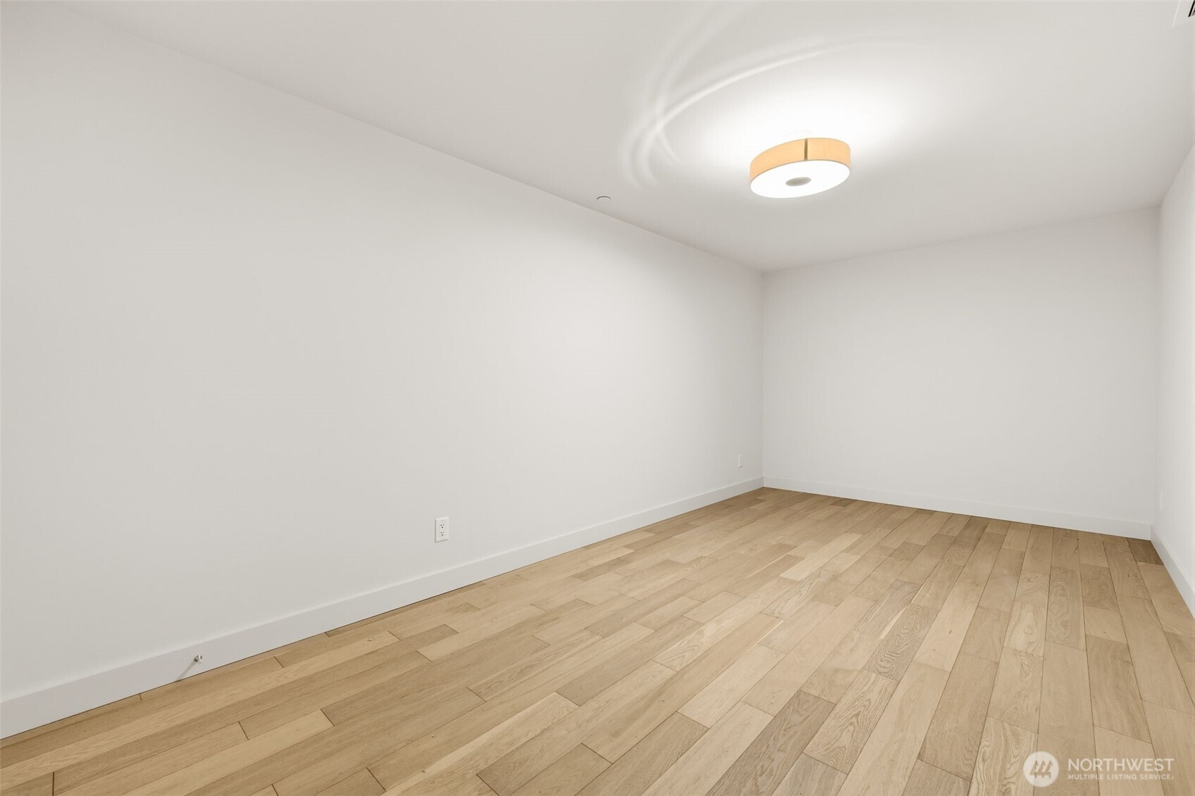 583 Battery Street #715N, Seattle, WA 98121