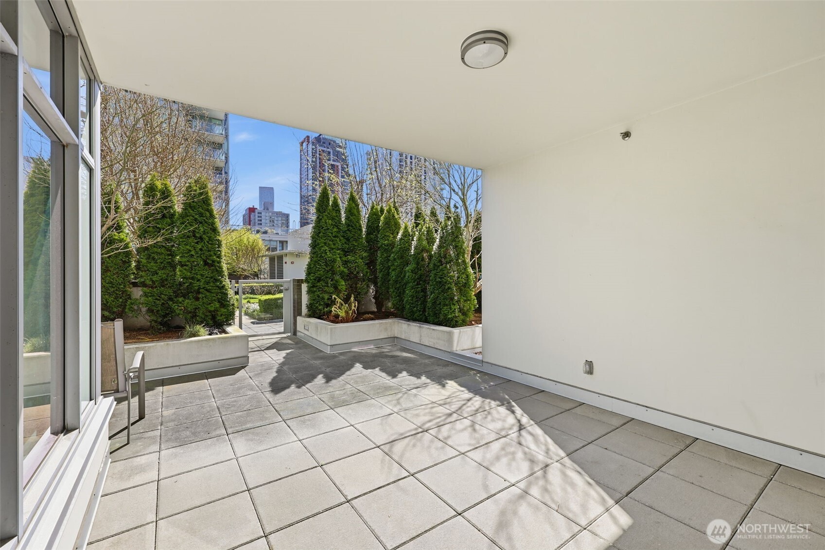583 Battery Street #715N, Seattle, WA 98121