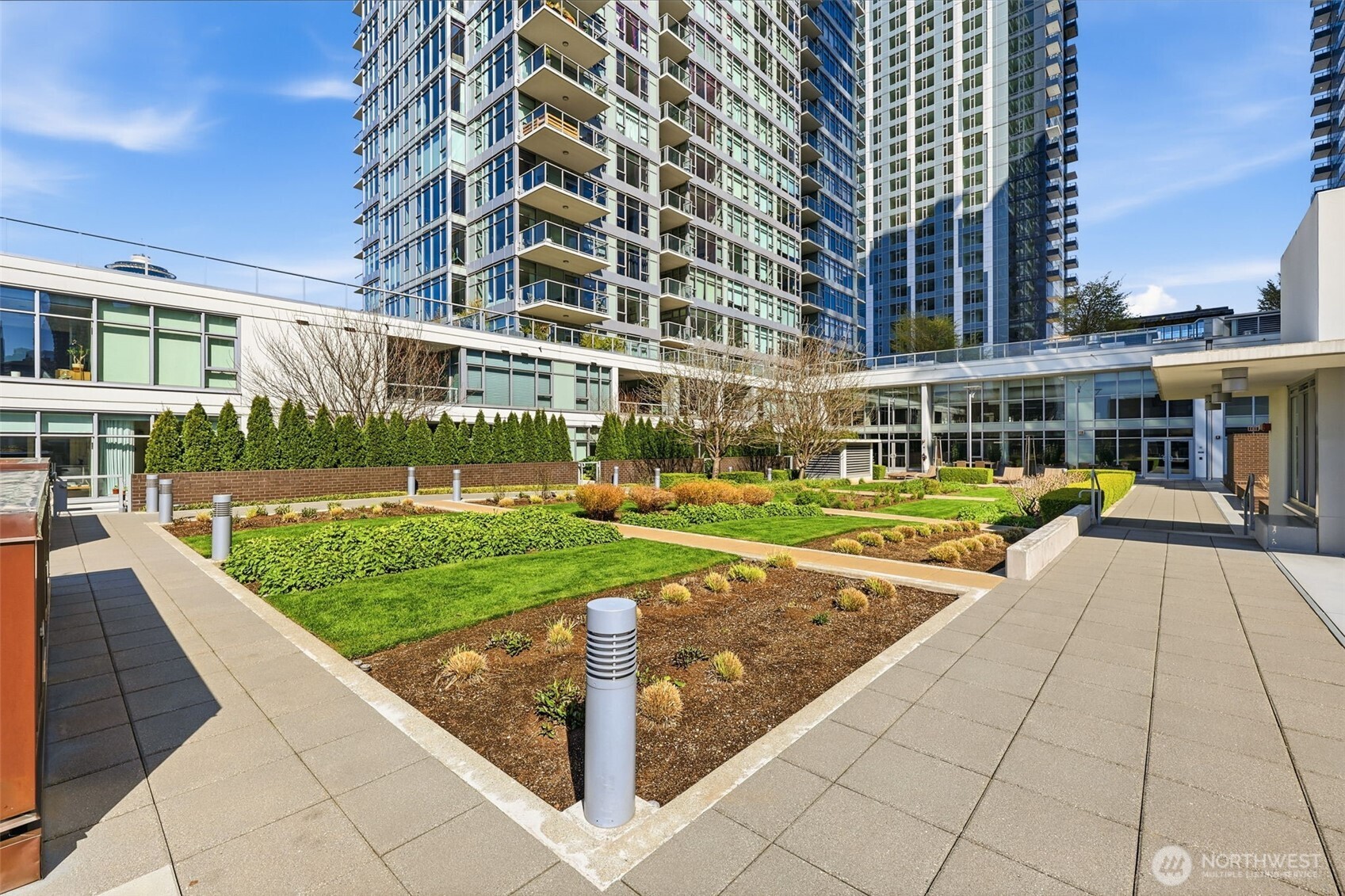 583 Battery Street #715N, Seattle, WA 98121