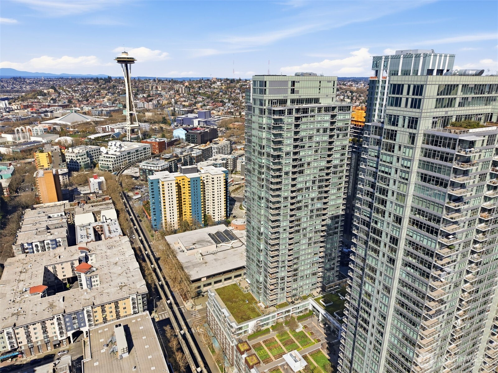 583 Battery Street #715N, Seattle, WA 98121