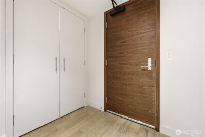 583 Battery Street #715N, Seattle, WA 98121 - Photo 6