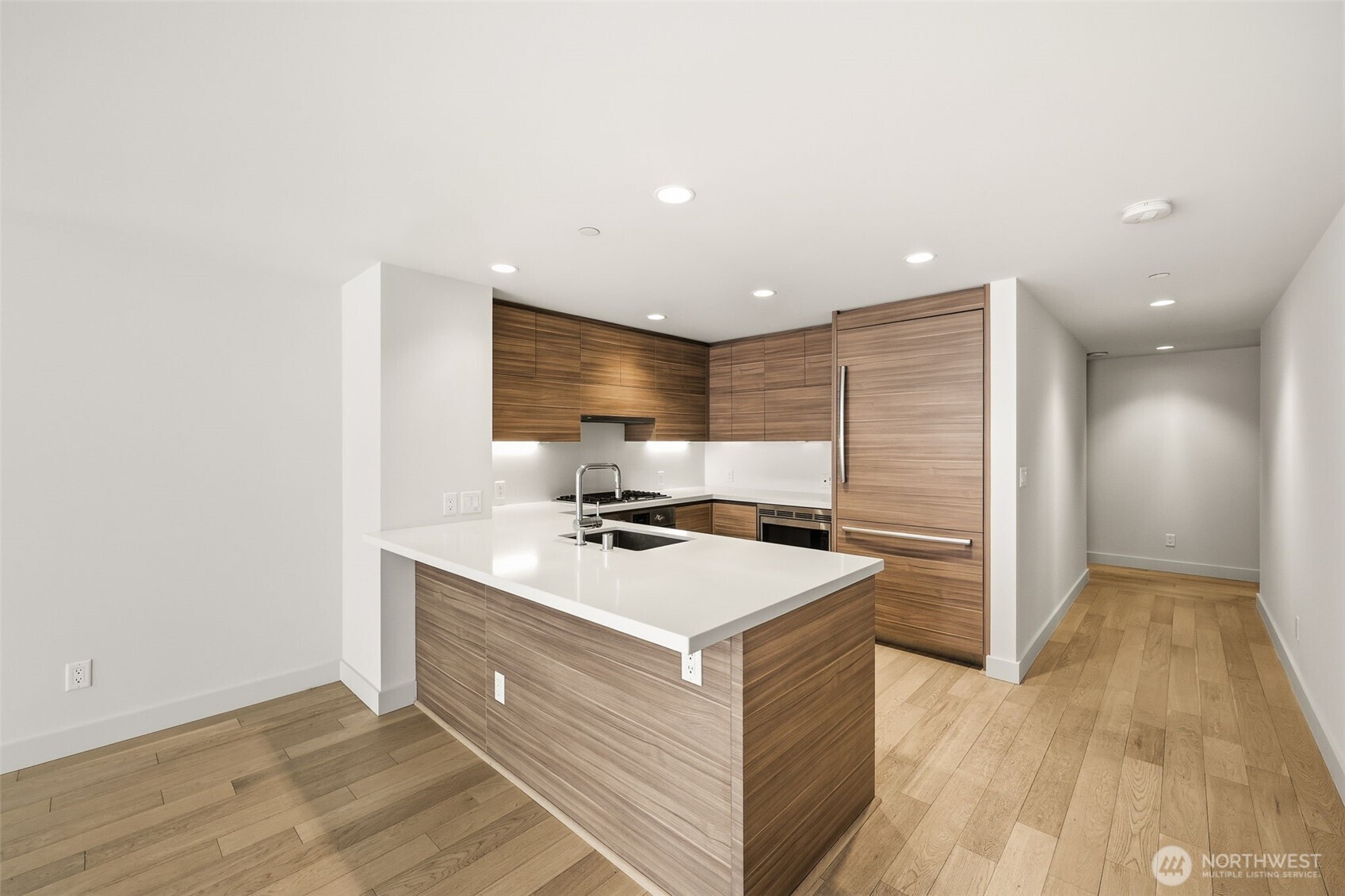 583 Battery Street #715N, Seattle, WA 98121