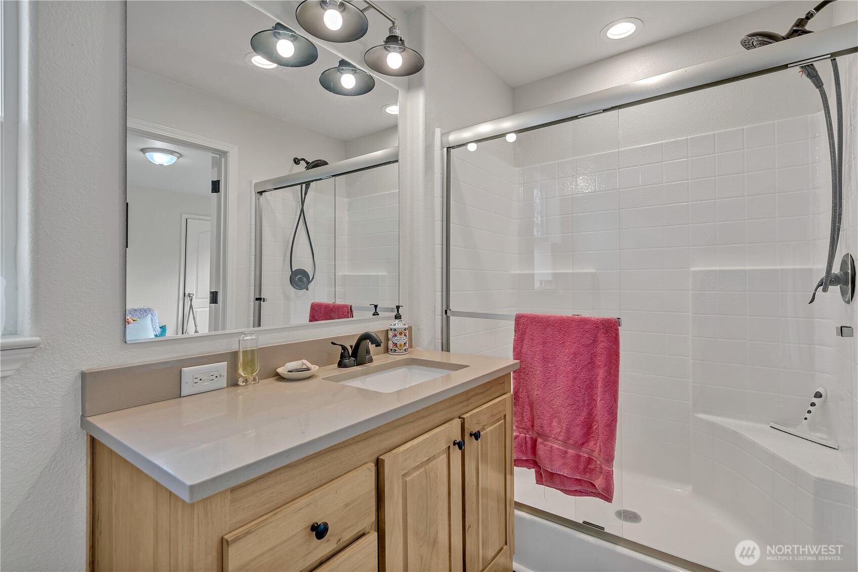 18054 36th Avenue S #386, SeaTac, WA 98188